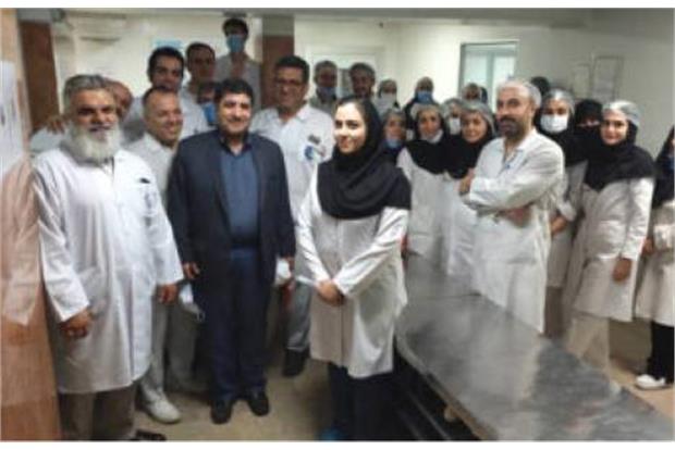 Dr. Azadi, the Board of Directors of the Medical Procurement Organization, visited Soha Pharmaceutical Company